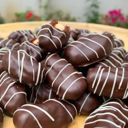 بازار خرید و فروش خرما شکلاتی و مغزدار در شیراز
