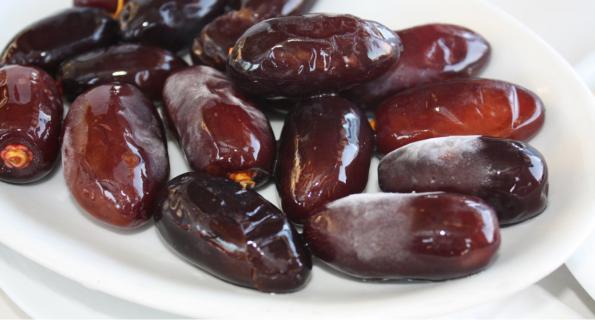 بازار خرید و فروش انواع خرما در سراسر کشور