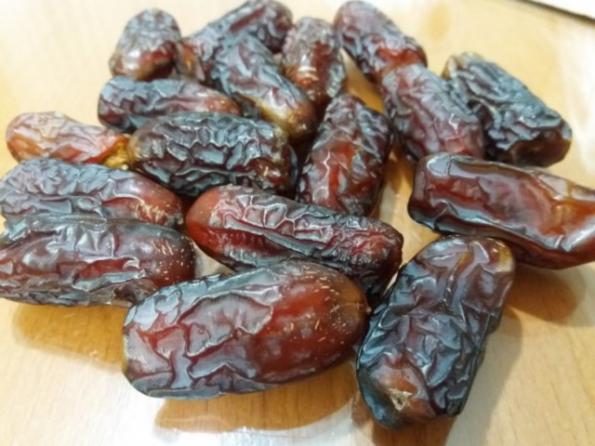 بهترین برند ارائه شده از خرما پیارم