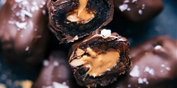 قیمت خرید شکلات مغزدار خرمایی + خواص، معایب و مزایا