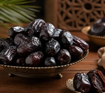 خرما مضافتی ناز